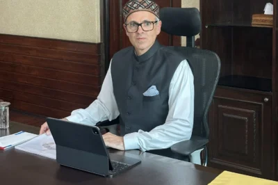 J&K CM Omar Abdullah Meets PM Modi, Seeks Restoration of Full Statehood for Jammu & Kashmir